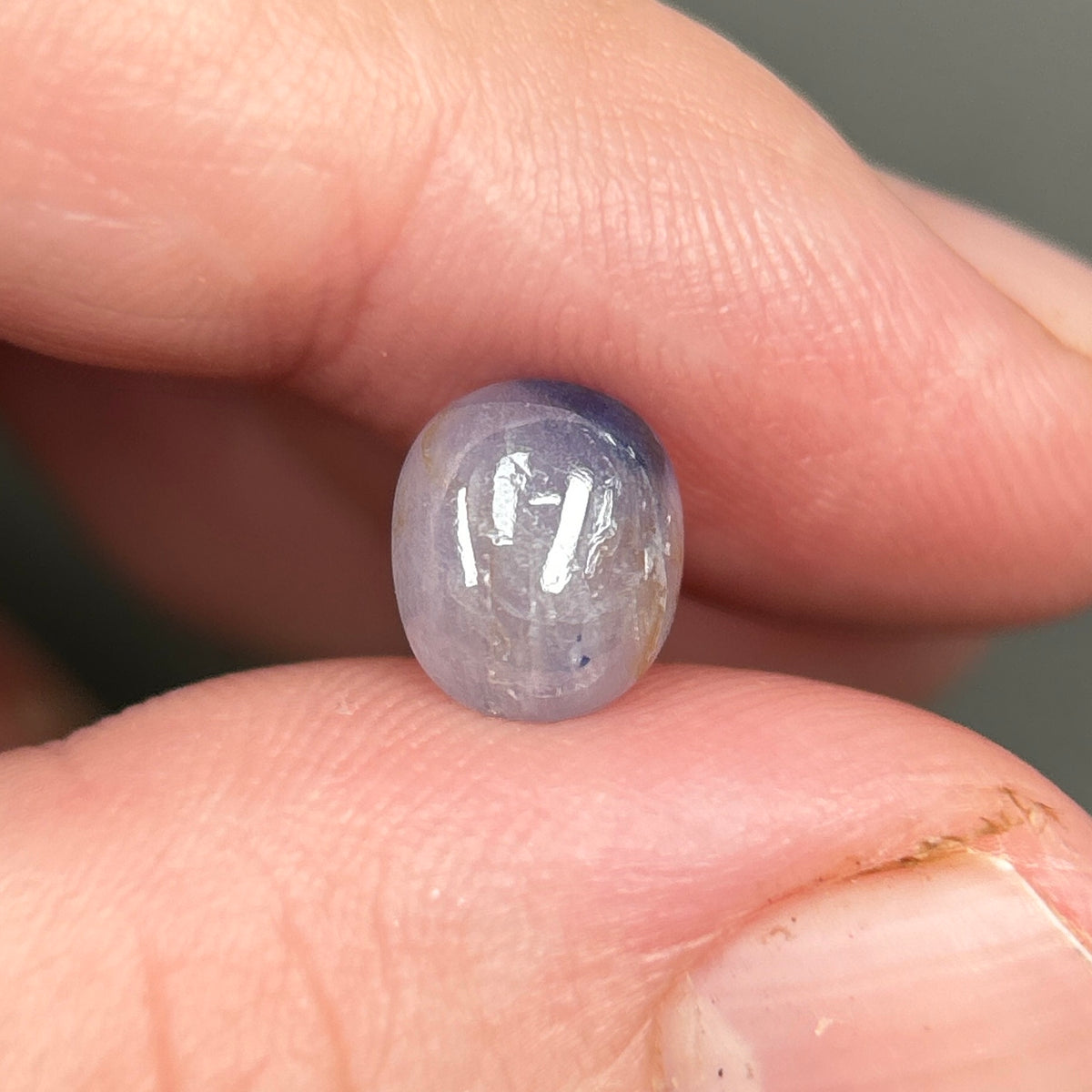 2,52ct Natural White Milky Cabochon Sapphire Viet Nam. No Treatment Sapphire Luc Yen.