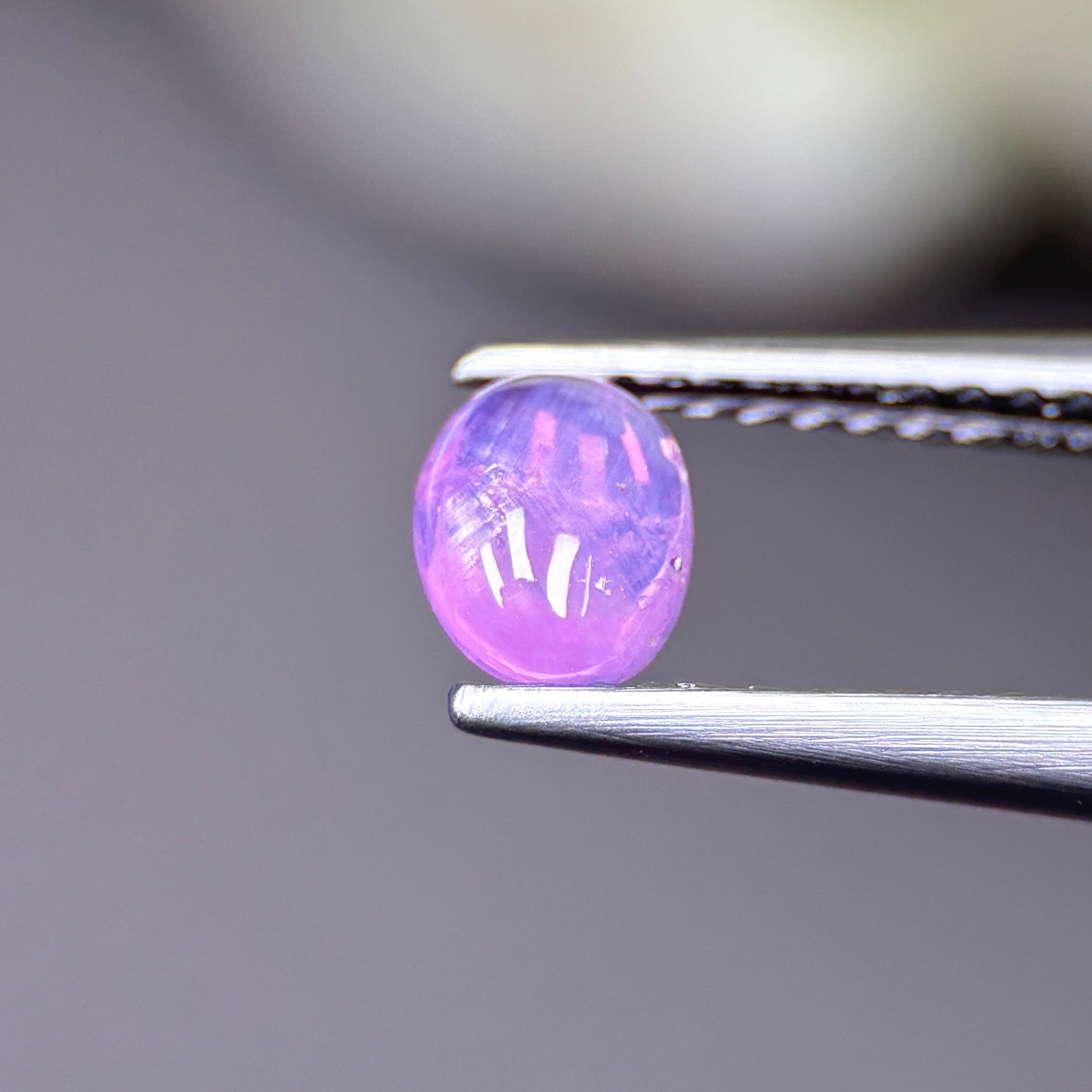 0.63ct Natural Purplish Pink Cacbochon Sapphire Viet Nam. No treatment.