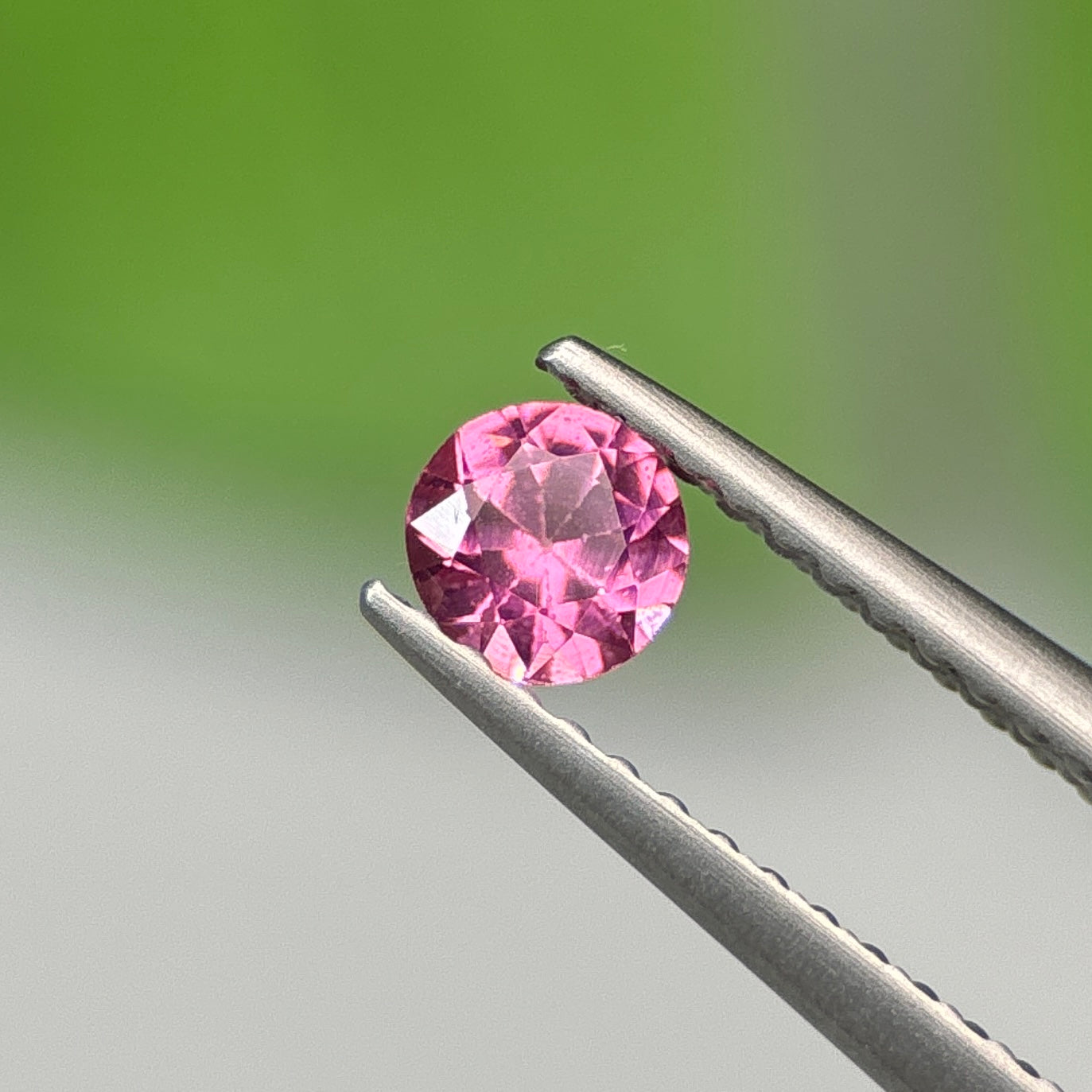 0.25 ct Natural Brownish Pink Spinel Vietnam. Round Shape. No Treatment.