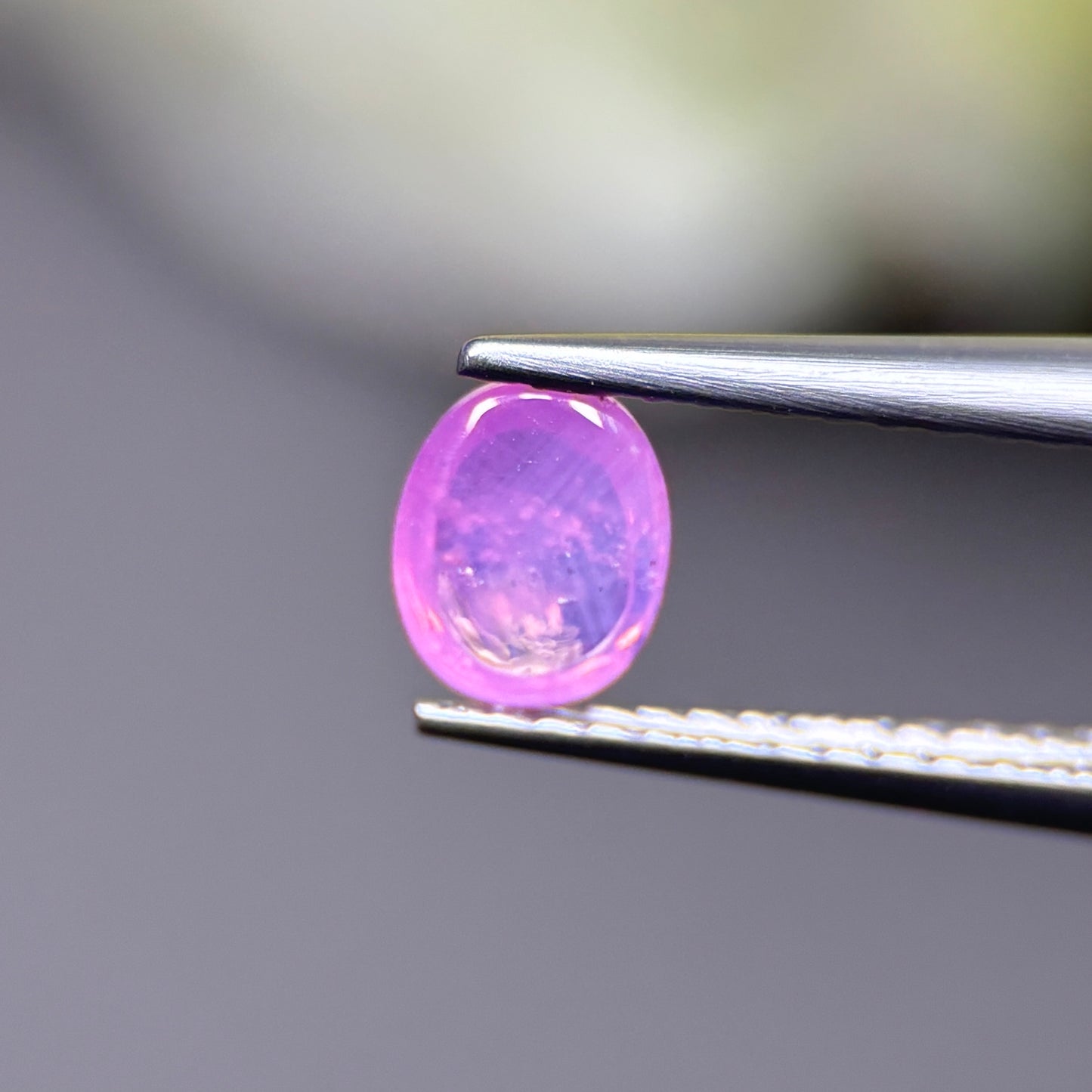 0.63ct Natural Purplish Pink Cacbochon Sapphire Viet Nam. No treatment.