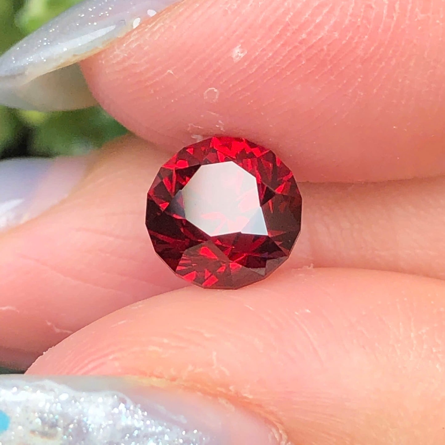 2,16ct Natural Red Garnet Vietnam. Round Shape. No Treatment Garnet Luc Yen.