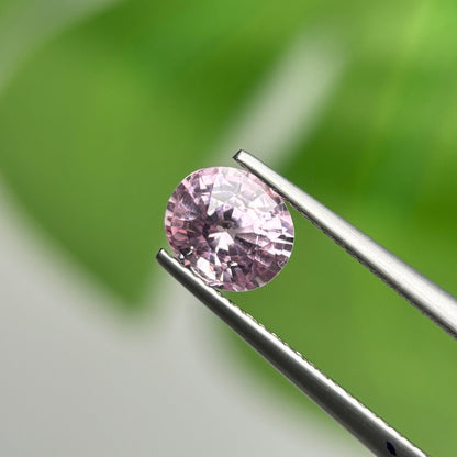 1.57ct Natural Lite Pink Spinel Vietnam. Oval Shape.