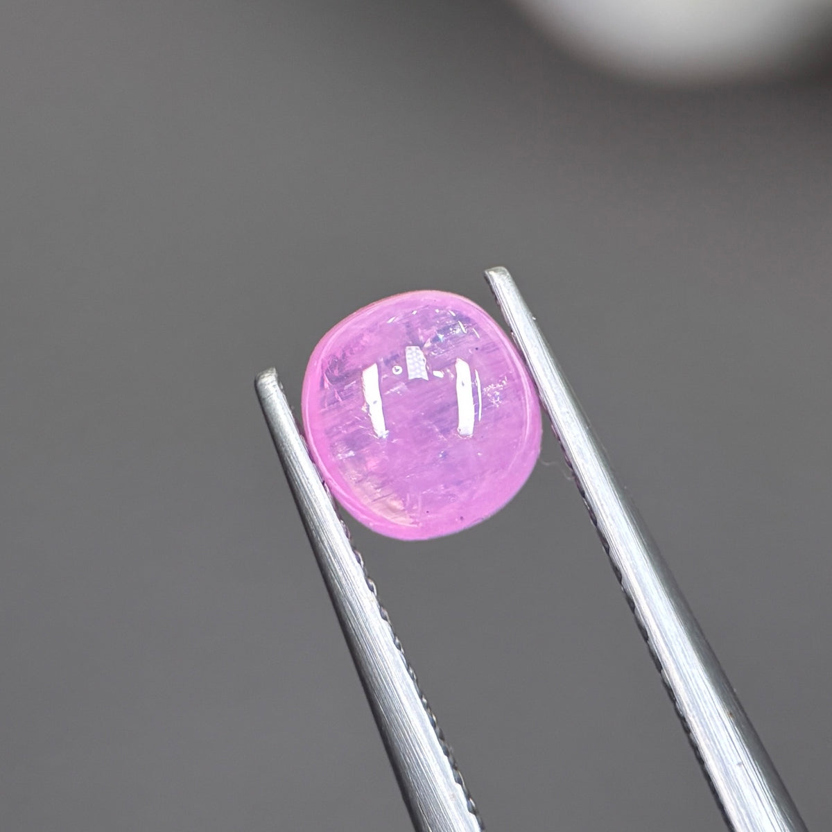 1,84ct Natural Pink Cacbochon Sapphire Viet Nam. No Treatment Sapphire Luc Yen.