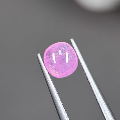 1,84ct Natural Pink Cacbochon Sapphire Viet Nam. No Treatment Sapphire Luc Yen.