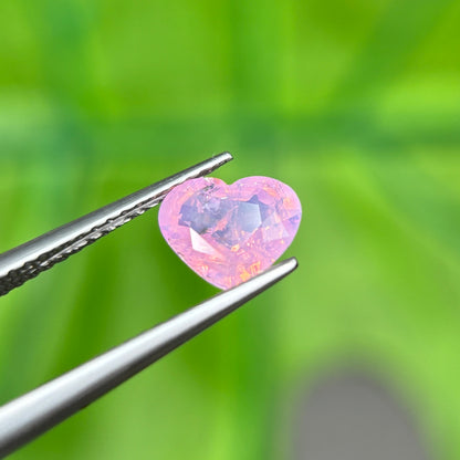 1,12ct Natural Pink Milky Sapphire Vietnam. Heart Shape. No Treatment Milky Sapphire Luc Yen.