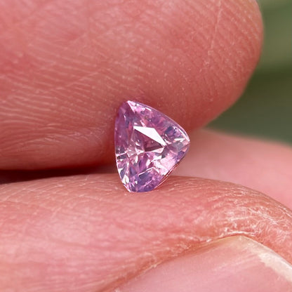0.41 ct Natural Pink Sapphire Vietnam. Triangle Shape. No Treatment.
