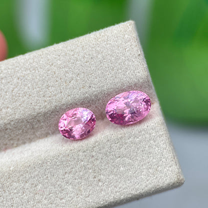 3.21 ct/ 2Pcs Natural Pink Spinel Vietnam. Oval Shape. No Treatment.