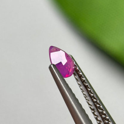 0.40ct Natural Pink Milky Sapphie Viet Nam.