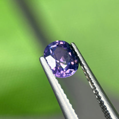 0,89 Natural Purple Sapphire Viet Nam. Cushion Shape. No Treatment Sapphire Luc Yen.