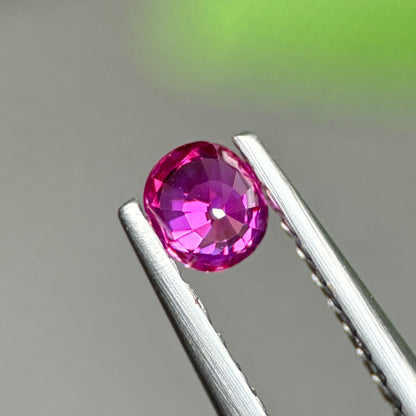 0,29ct Natural Pink Sapphire Viet Nam. Cushion Shape. No Treatment Sapphire Luc Yen.