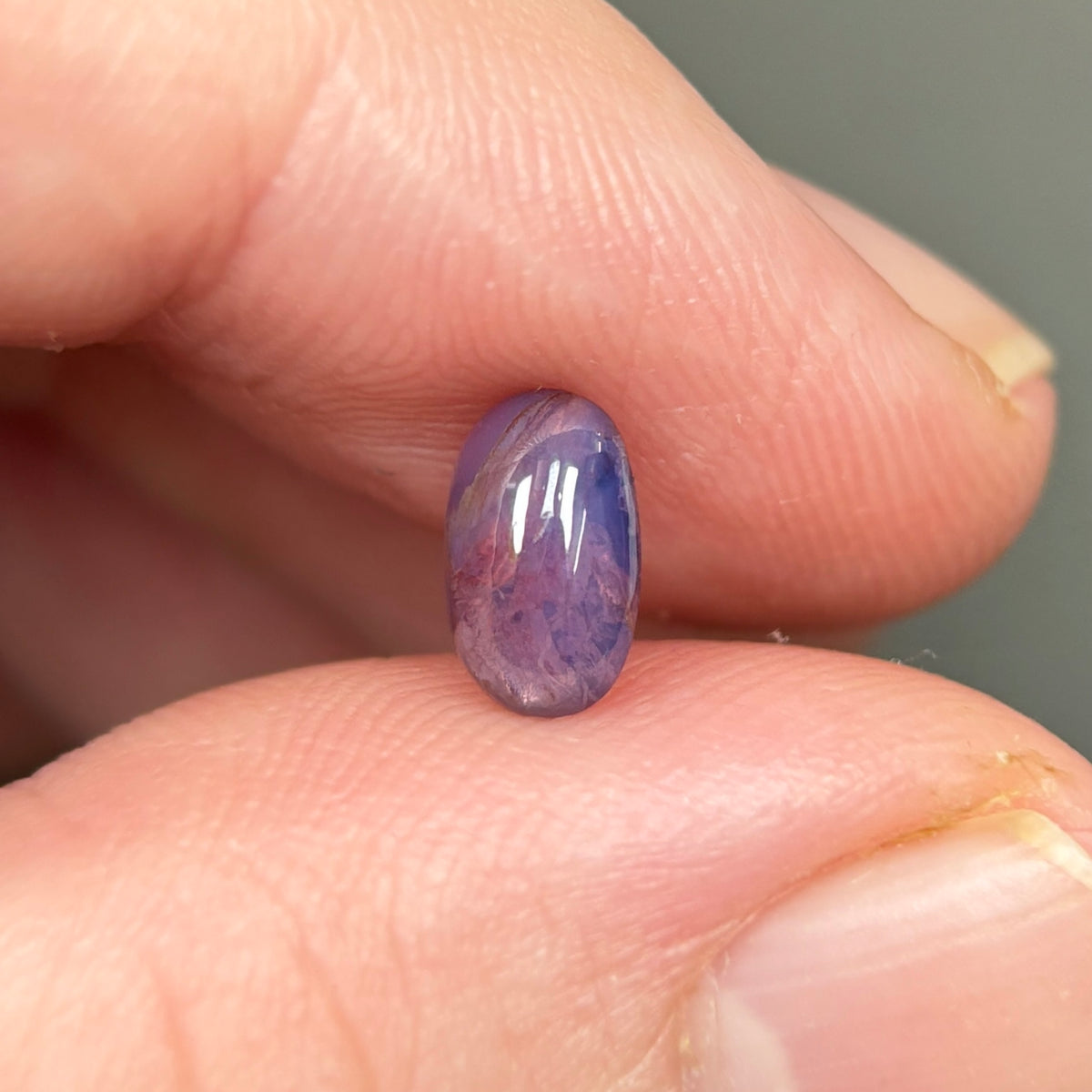 1,23ct Natural Puprple Milky Cacbochon Sapphire Viet Nam. No Treatment Sapphire Luc Yen.