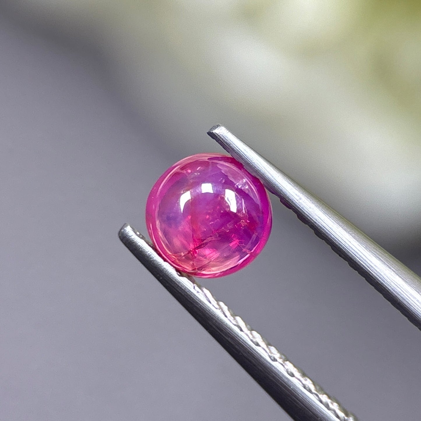 0.55ct Natural Pink Cacbochon Sapphire Viet Nam. No treatment.