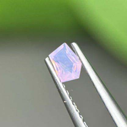 0,24ct Natural Pink Milky Sapphire Vietnam. Freeform. No Treatment Milky Sapphire Luc Yen.