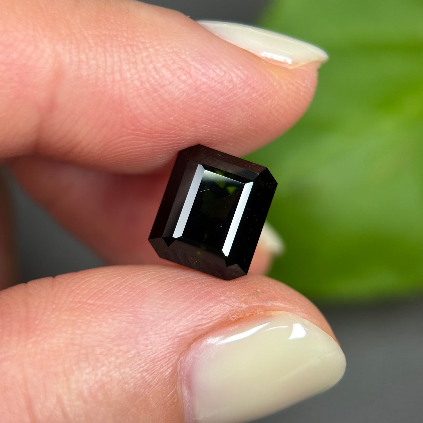 4,0ct Natural Dak Green Tourmaline Vietnam. Emerald Shape. No Treatment, No Heat Tourmaline Luc Yen.