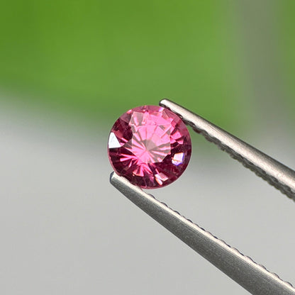 0.59 ct Natural Brownish Pink Spinel Vietnam. Round Shape. No Treatment.