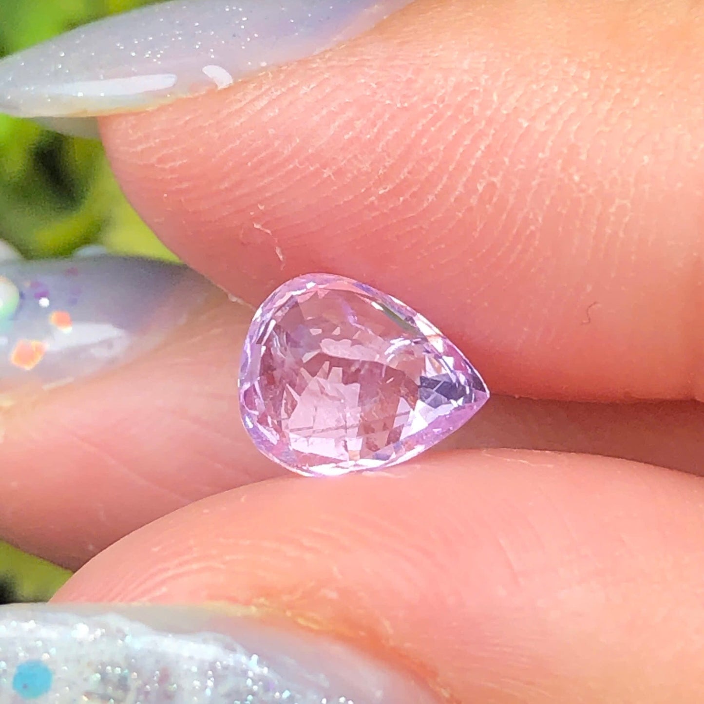 1,36ct Natural Lavender Spinel Viet Nam. Pear Shape. No Treatment Spinel Luc Yen.