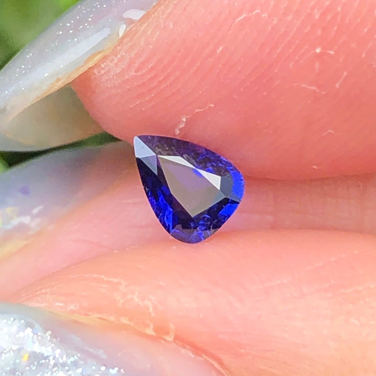 0,32ct Natural Blue Sapphire Vietnam. Trilliant Shape. No Treatment Sapphire Luc Yen.