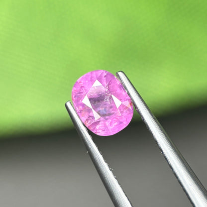 0,79ct Natural Pink Milky Sapphire Vietnam. Cushion Shape. No Treatment Milky Sapphire Luc Yen.