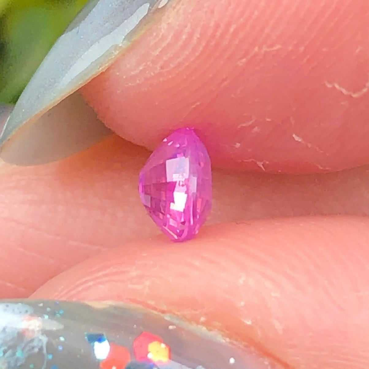 0,39ct Natural Purple Sapphire Vietnam. Cushion Shape. No Treatment Sapphire Luc Yen.