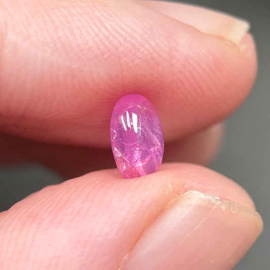 0.94ct Natural Pink Milky Cacbochon Sapphire Viet Nam. No Treatment Sapphire Luc Yen.