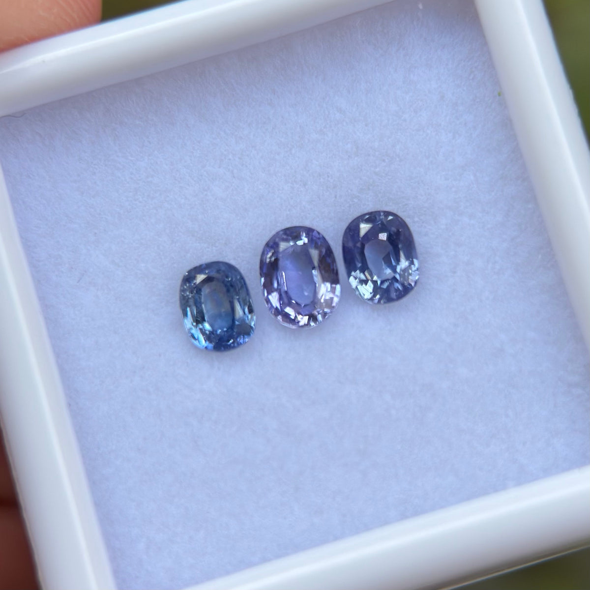 1,12ct/ 3Pcs Natural Blue Sapphire Viet Nam. Cushion Shape. No Treatment Sapphire Luc Yen.