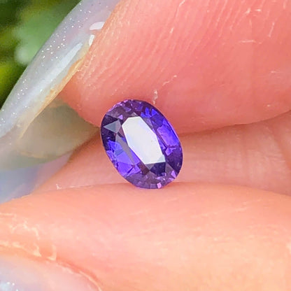 0,47ct Natural Bluish Purple Sapphire Vietnam. Cushion Shape. No Treatment Sapphire Luc Yen.