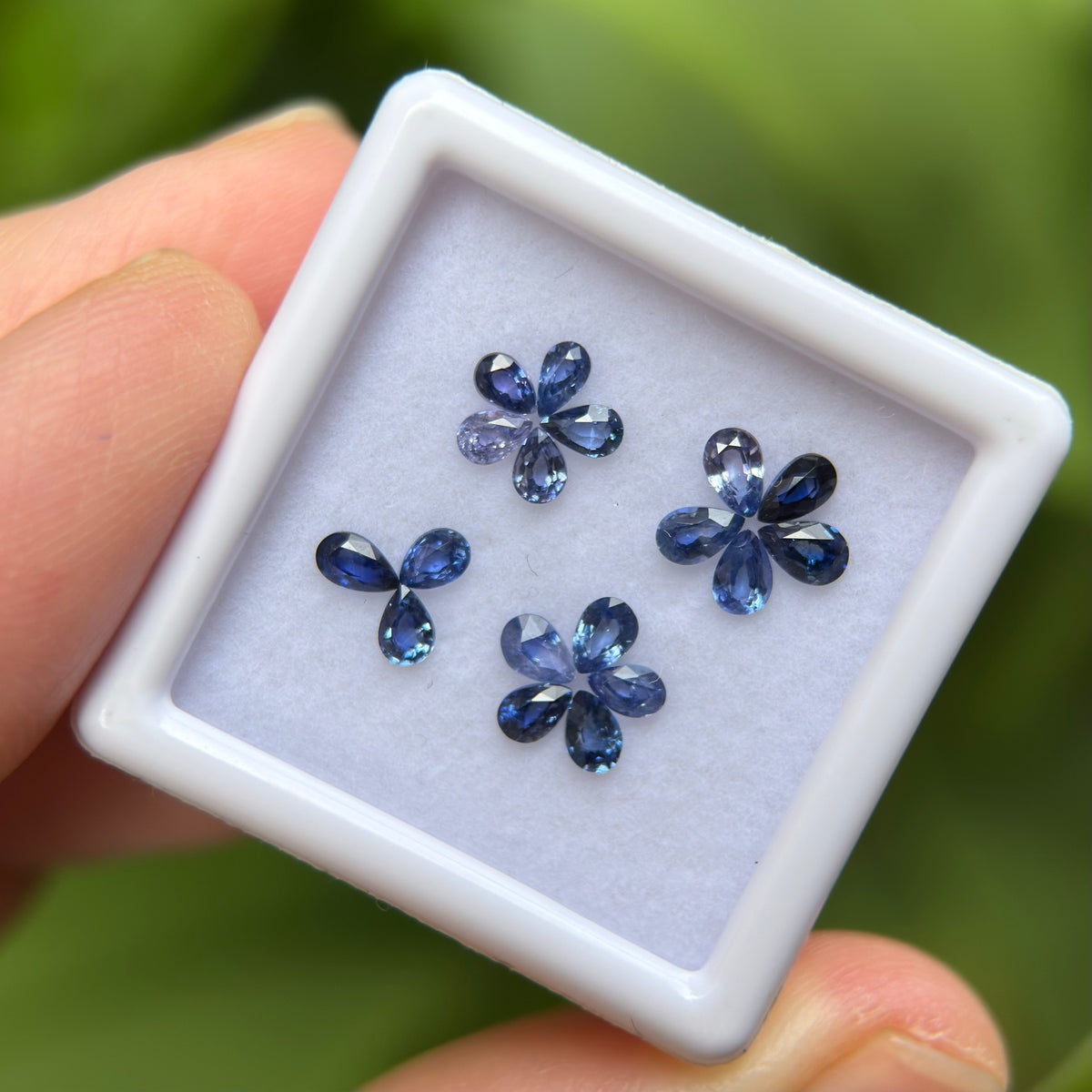 1,68ct/ 18Pcs Natural Blue Sapphire Viet Nam. Pear Shape. No Treatment Sapphire Luc Yen.