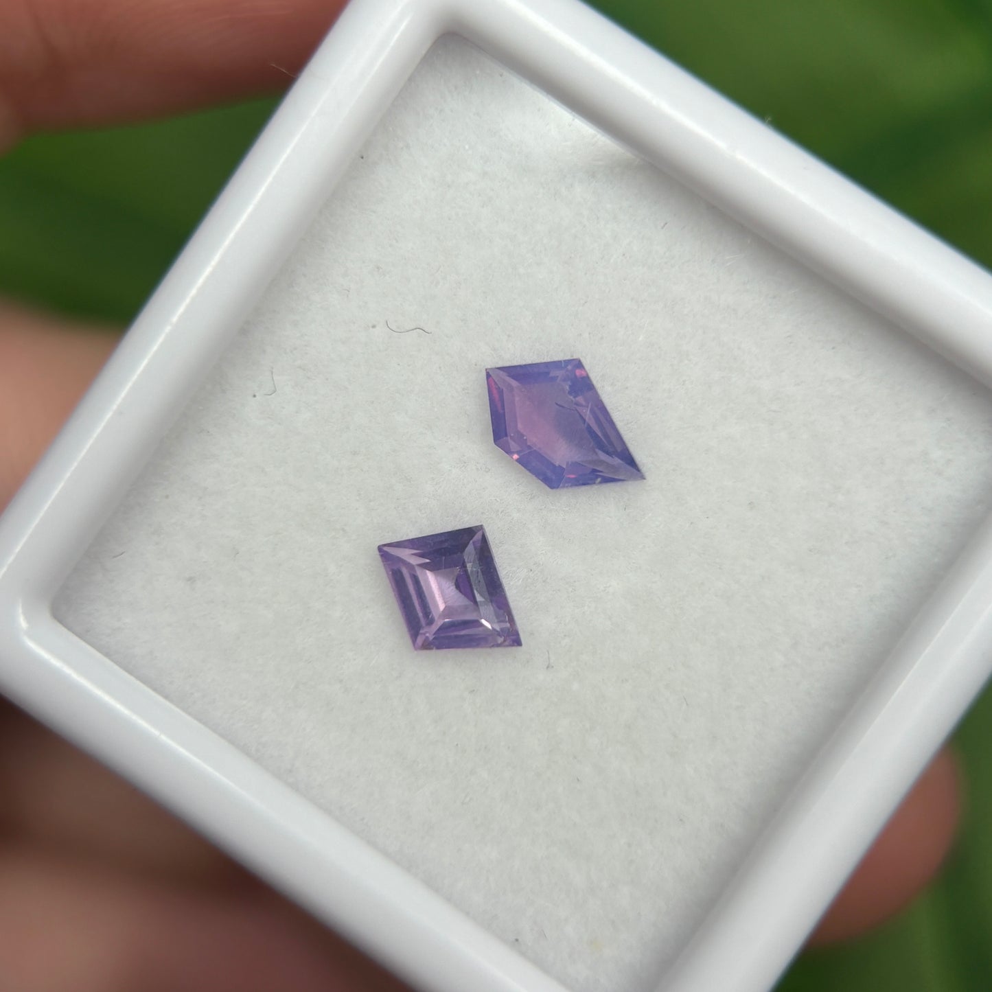 0,68ct/2Pcs Natural Purple Milky Sapphire Vietnam. Freeform. No Treatment Milky Sapphire Luc Yen.