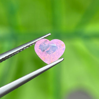 1,12ct Natural Pink Milky Sapphire Vietnam. Heart Shape. No Treatment Milky Sapphire Luc Yen.
