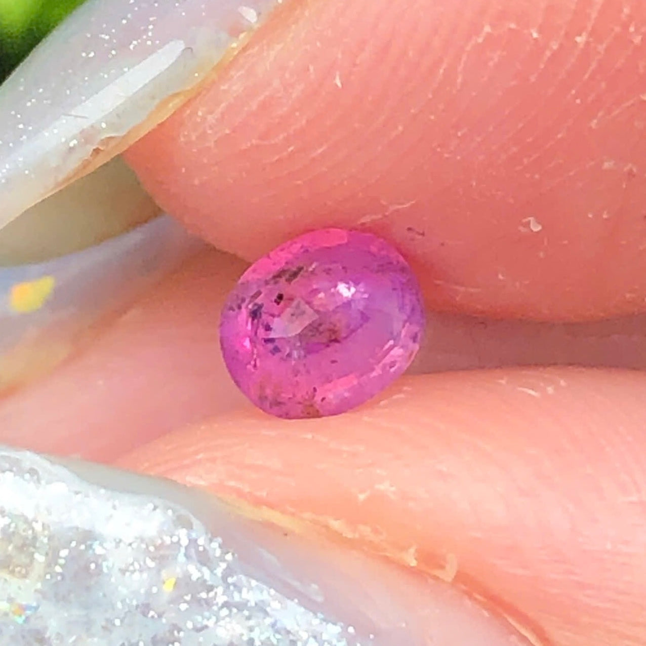 0,36ct Natural Purplish Pink Milky Sapphire Vietnam. Cushion Shape. No Treatment Milky Sapphire Luc Yen.