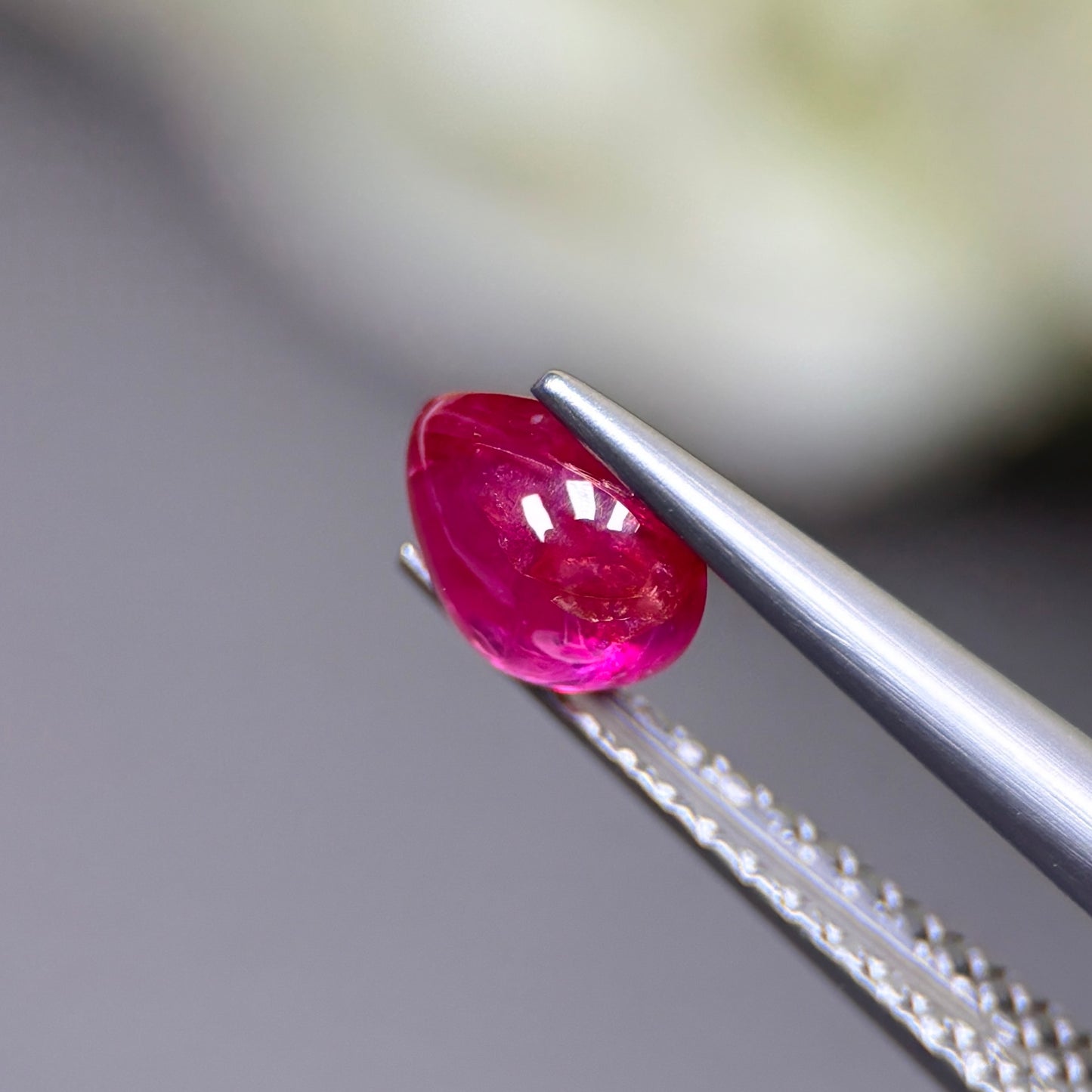 0.76ct Natural Ruby Cacbochon Viet Nam. No treatment Ruby Luc Yen.