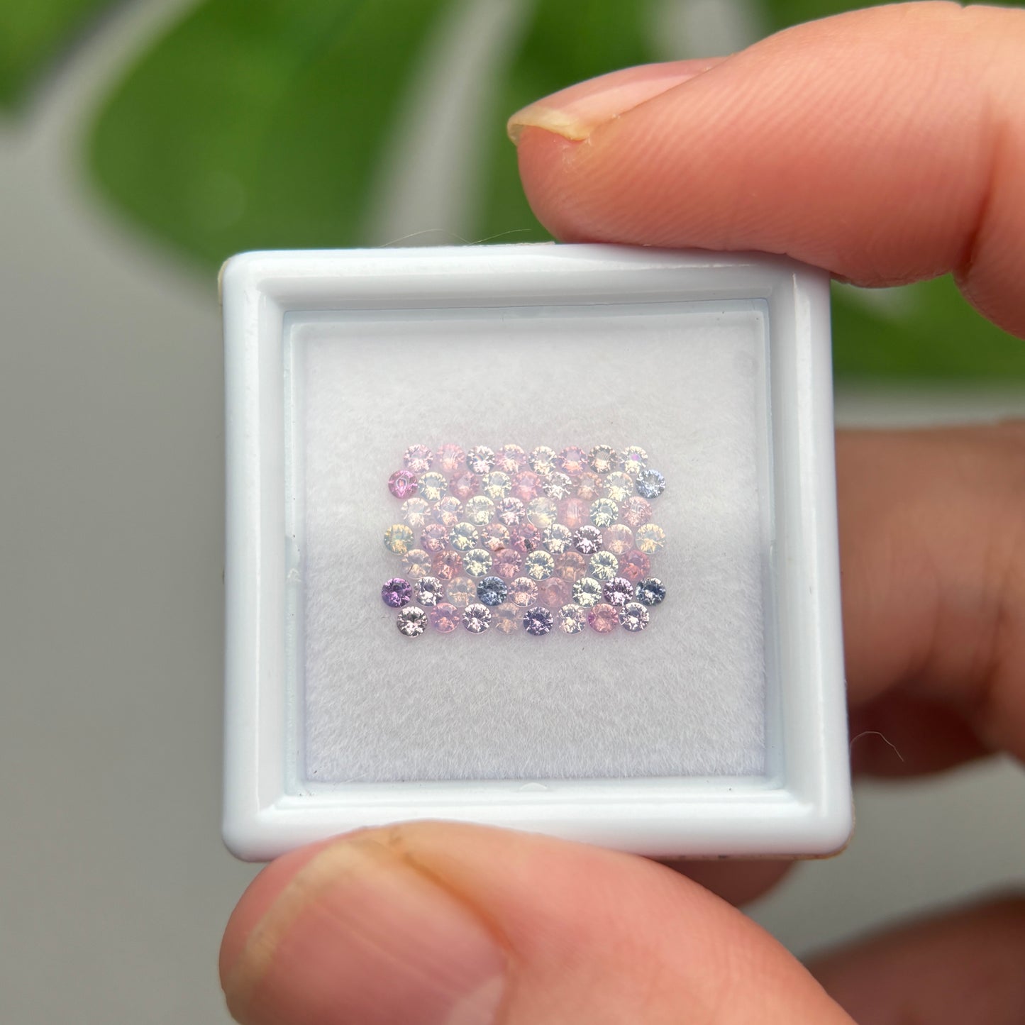 1,0ct/59Pcs Natural Sapphire Vietnam, Round Shape, C1 Quality, No Treatment Sapphire Luc Yen.