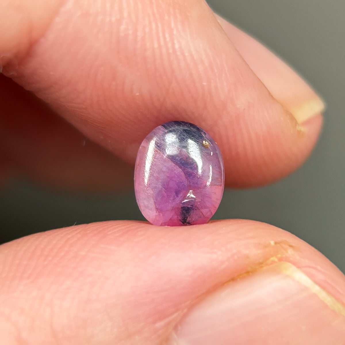 1,71ct Natural Pink Milky Cacbochon Sapphire Viet Nam. No Treatment Sapphire Luc Yen.