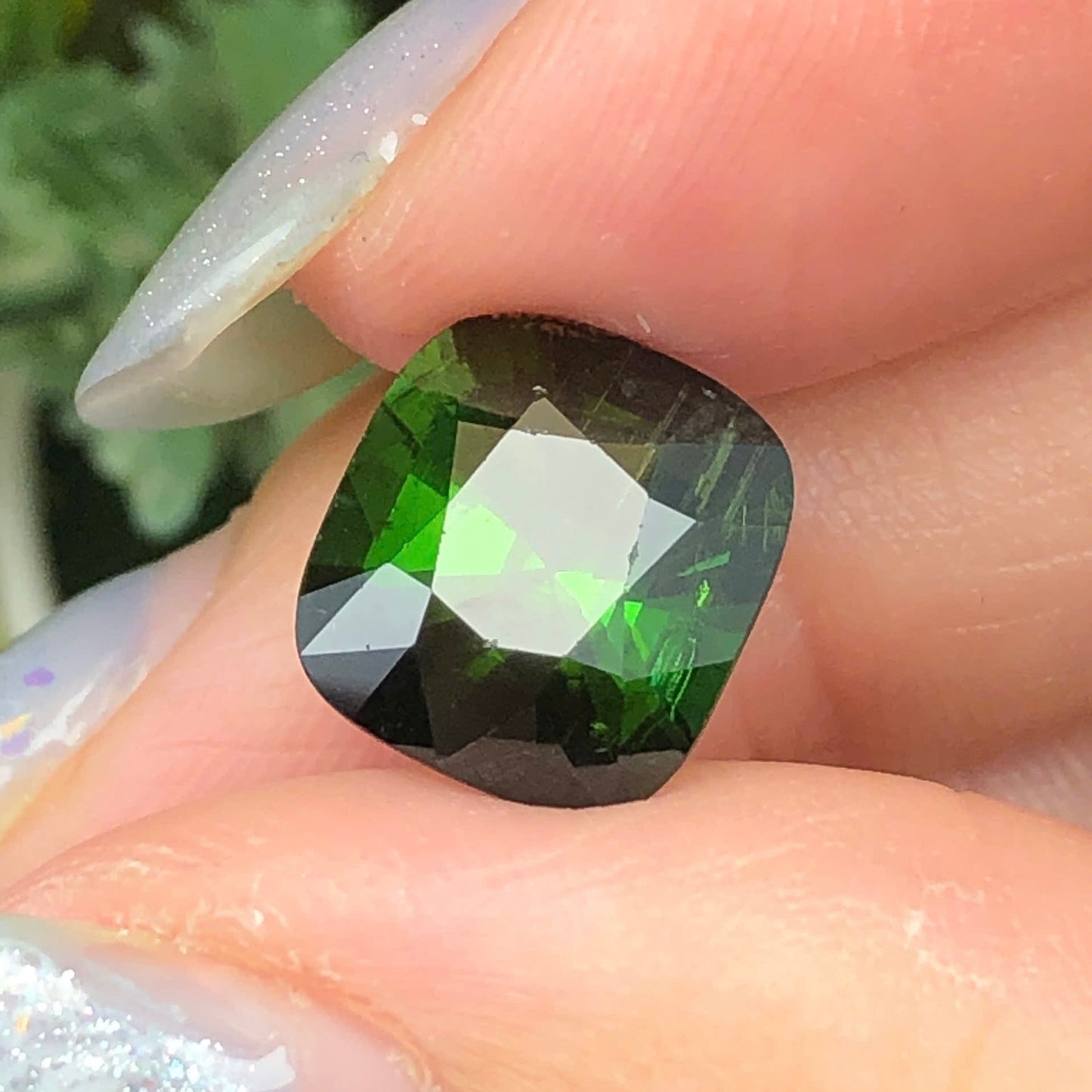 3,36ct Natural Green Tourmaline Vietnam. Cushion Shape. No Treatment, No Heat Tourmaline Luc Yen.