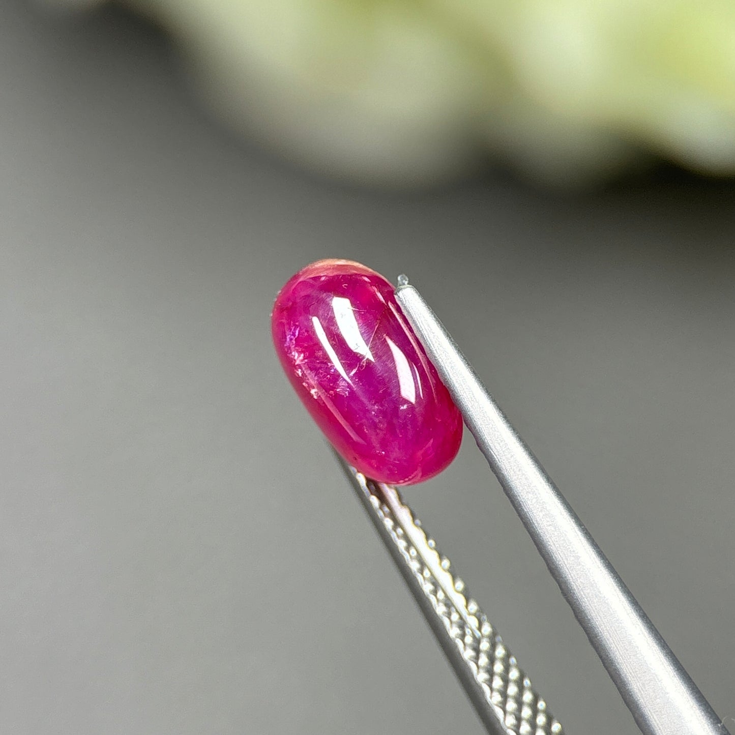 2.0ct Natural Ruby Cacbochon Viet Nam. No treatment Ruby Luc Yen.