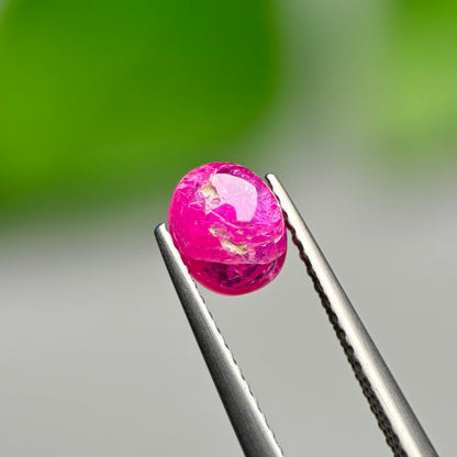 0,94ct Natural Ruby Cacbochon Viet Nam. No treatment Ruby Luc Yen.