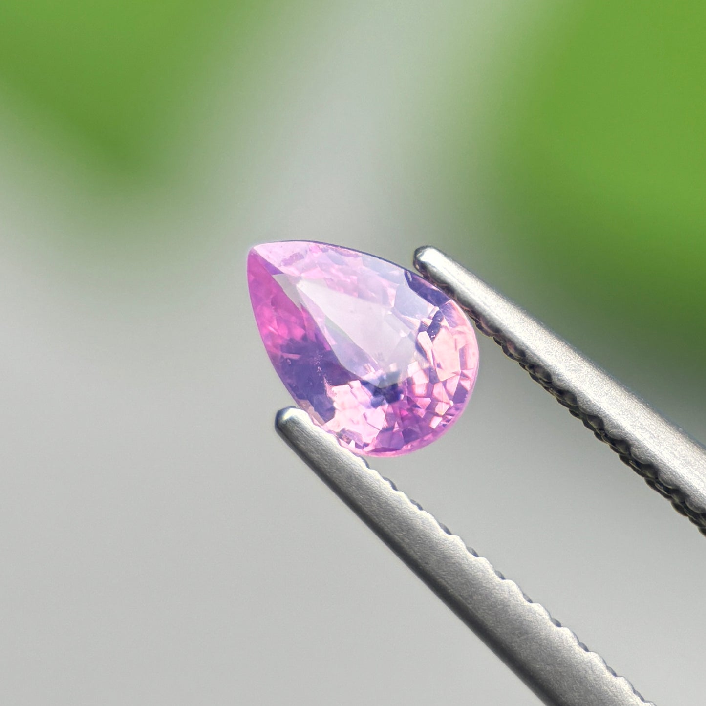 0.60 ct Natural Pink Sapphire Vietnam. Pear Shape.