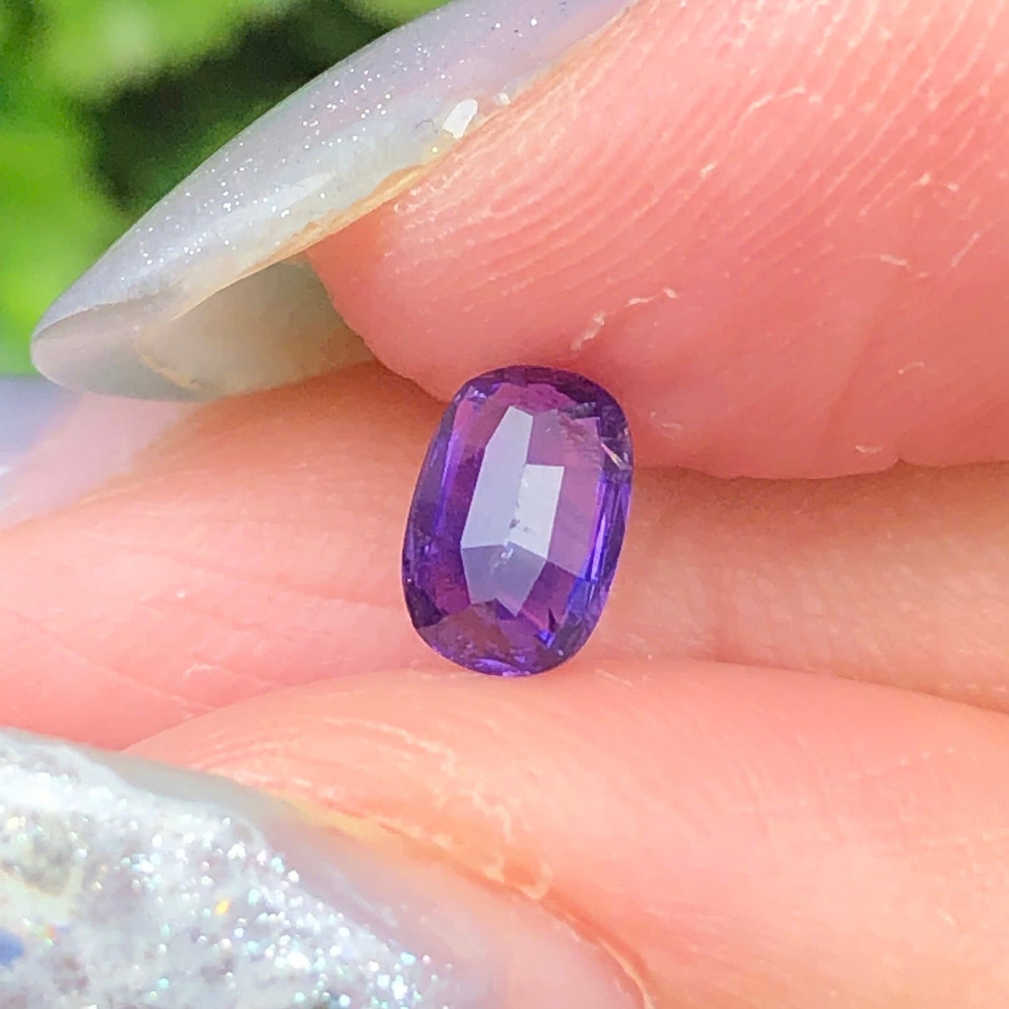 0,55ct Natural Purplish Blue Sapphire Vietnam. Cushion Shape. No Treatment Sapphire Luc Yen.