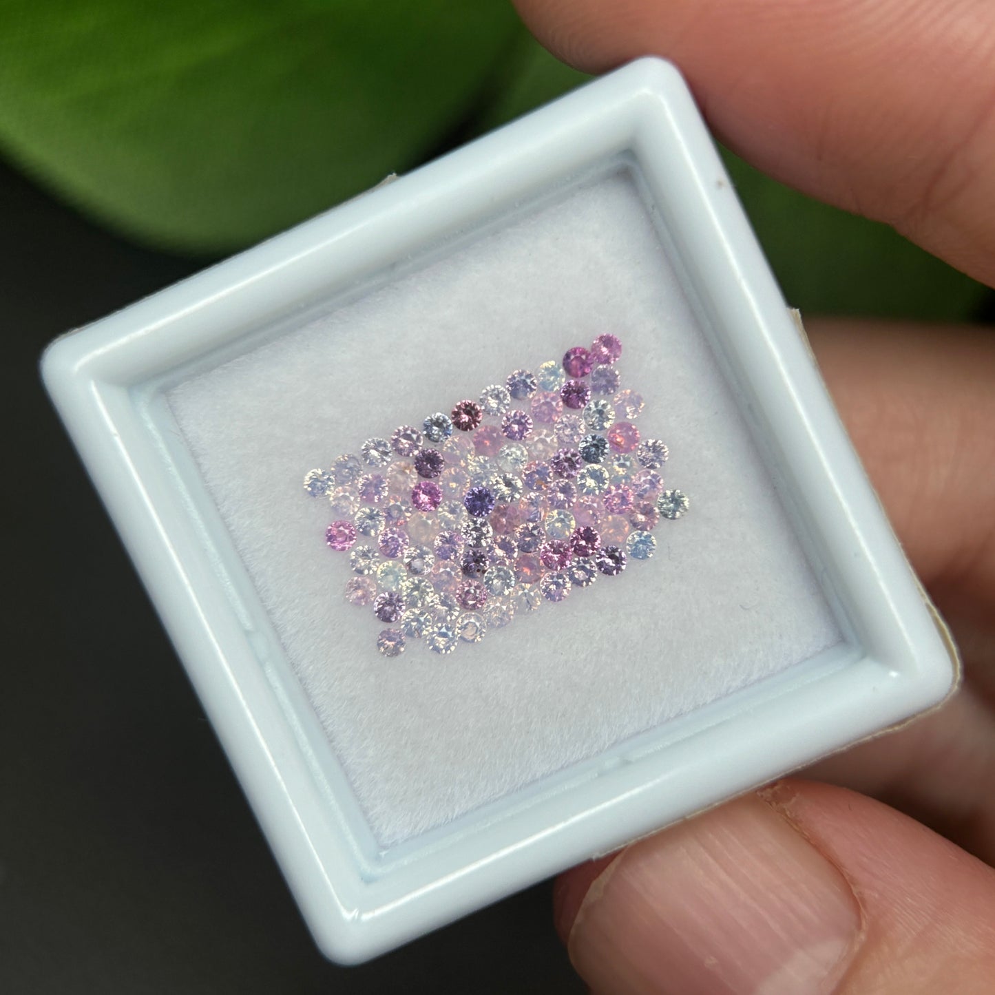 1,0ct/ 82Pcs Natural Sapphire Vietnam, Round Shape, C1 Quality, No Treatment Sapphire Luc Yen.