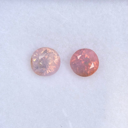 1.08ct/2Pcs Natural Pink Milky Sapphire Vietnam. Round Shape.