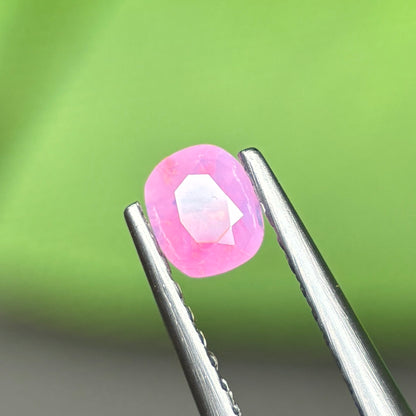 0,32ct Natural Pink Milky Sapphire Vietnam. Cushion Shape. No Treatment Milky Sapphire Luc Yen.