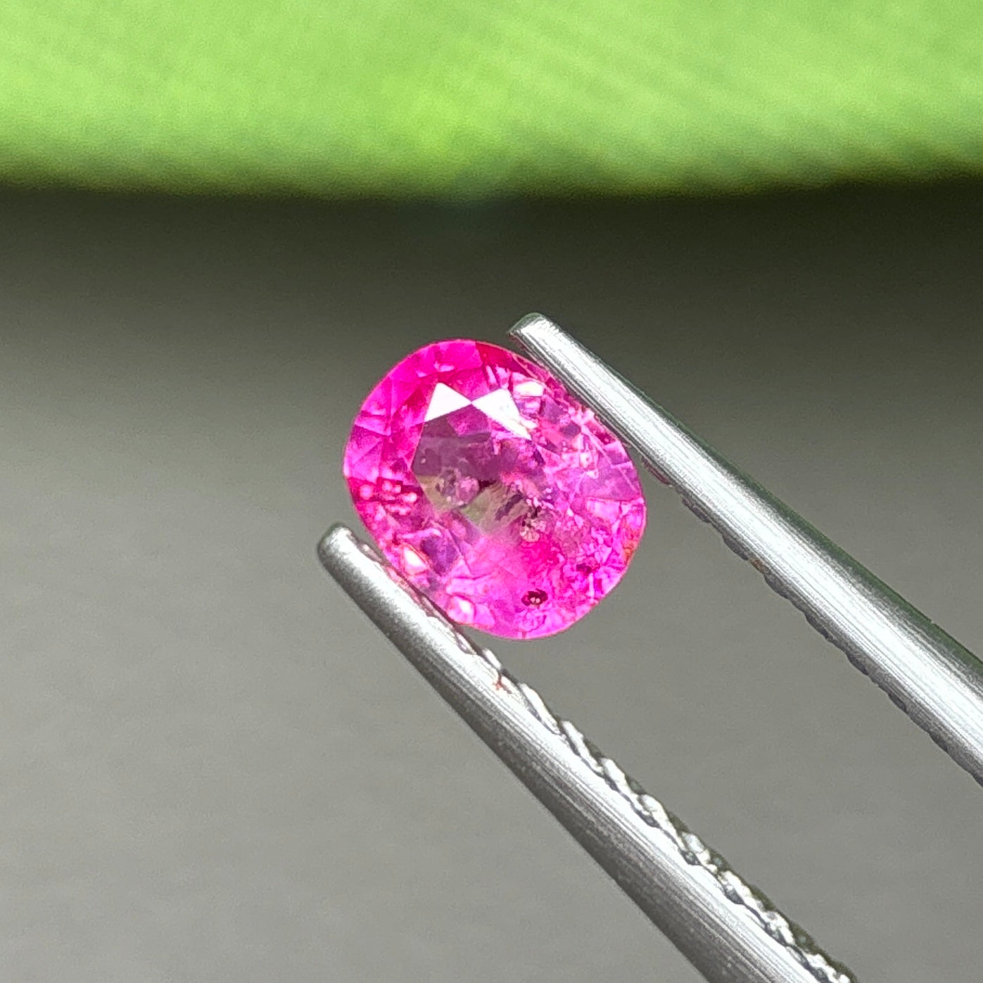 0,38ct Natural Pink Milky Sapphire Vietnam. Cushion Shape. No Treatment Milky Sapphire Luc Yen.