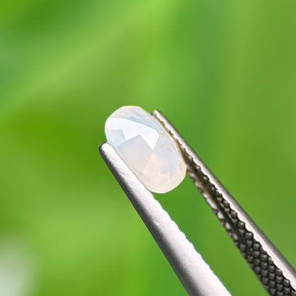 0,77ct Natural White Milky Sapphire Vietnam. Cushion Shape. No Treatment Milky Sapphire Luc Yen.