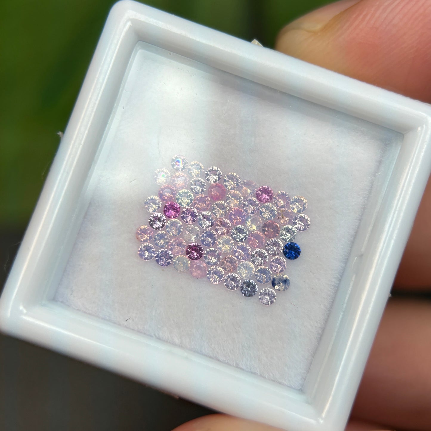 1,0ct/59Pcs Natural Sapphire Vietnam, Round Shape, C1 Quality, No Treatment Sapphire Luc Yen.