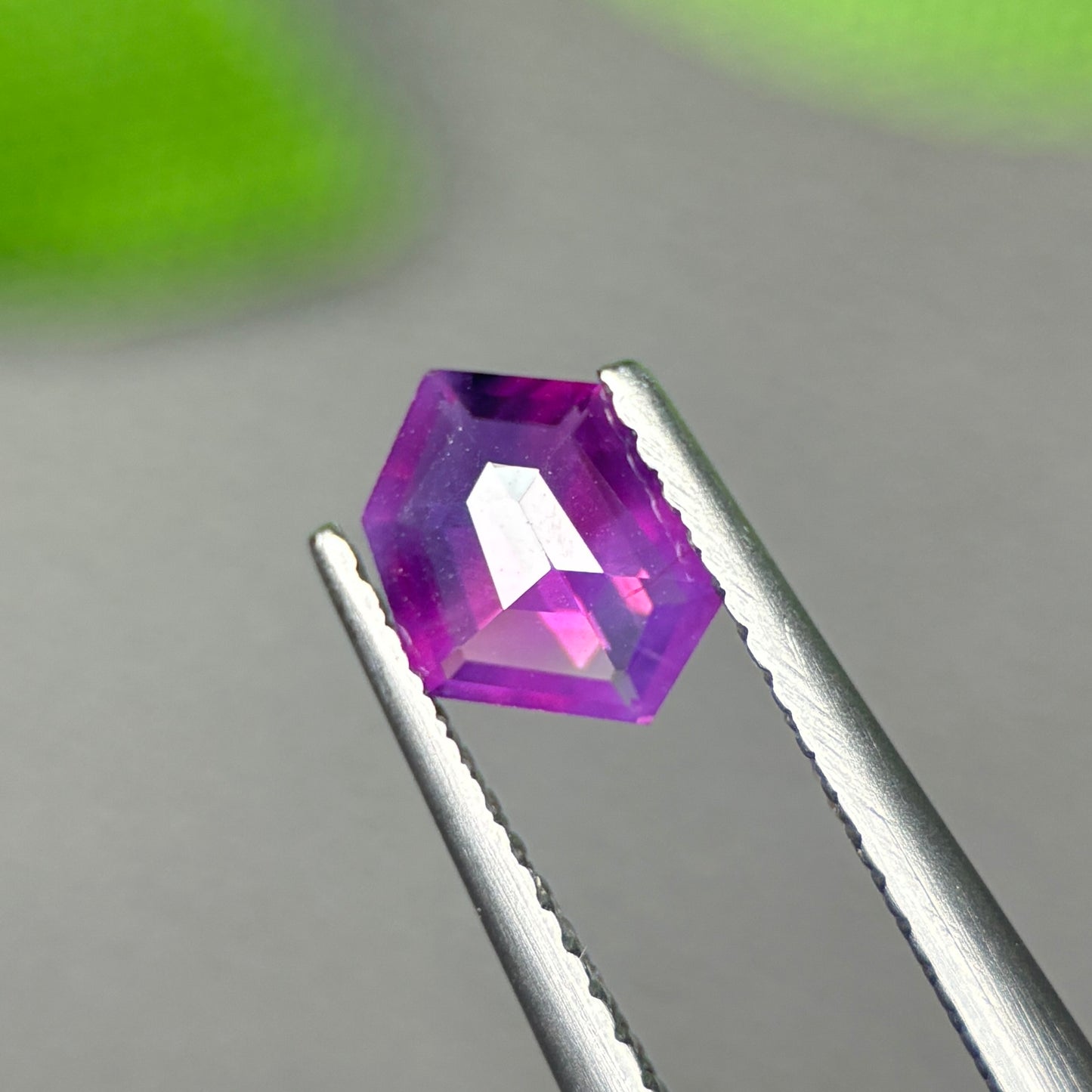0,71 Natural Purplish Pink Milky Sapphire Vietnam. Freeform. No Treatment Milky Sapphire Luc Yen.