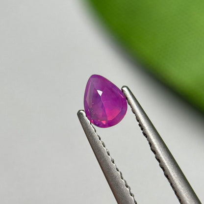 0.40ct Natural Pink Milky Sapphie Viet Nam.