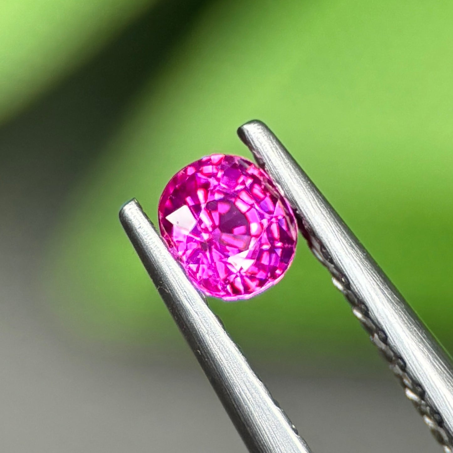 0,29ct Natural Pink Sapphire Viet Nam. Cushion Shape. No Treatment Sapphire Luc Yen.