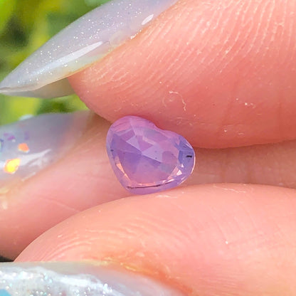 0,74ct Natural Pinkish Purple Milky Sapphire Vietnam. Heart Shape. No Treatment Milky Sapphire Luc Yen.