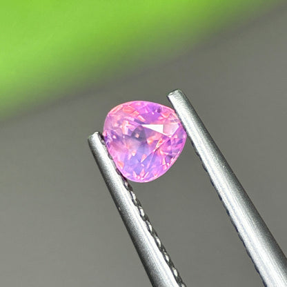 0,41ct Natural Pink Milky Sapphire Vietnam. Trilliant Shape. No Treatment Milky Sapphire Luc Yen.