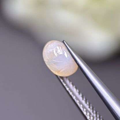 1.26ct Natural Yellowish White Cacbochon Sapphire Viet Nam. No treatment.